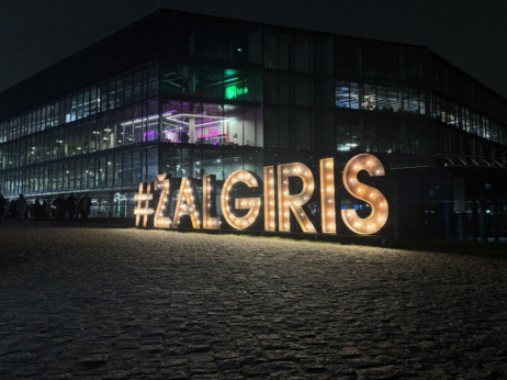 (FOTO/VIDEO) Arena Sport u Kaunasu: Sterling zateže ruku pred meč sa Žalgirisom, Bonga pogađa sve