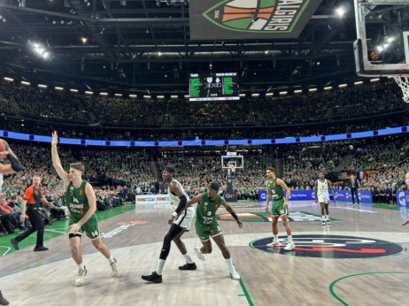 (UŽIVO/VIDEO) Žalgiris - Partizan: Tvrdo od starta, dosta prekida - Litvanci već u bonusu