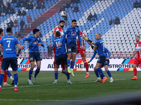 (UŽIVO) Crvena zvezda - Mladost 0:0: Po jedna velika šansa na obe strane