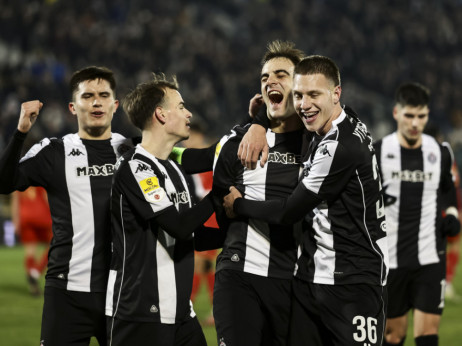 (UŽIVO) IMT - Partizan: Crno-beli u Loznici slave jesenju titulu