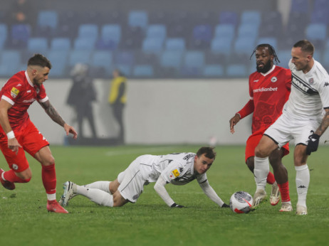(UŽIVO) IMT - Partizan: Domaćin bolje otvorio utakmicu