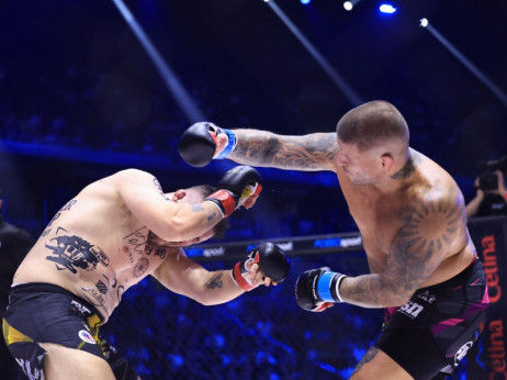 Vaso Bakočević nokautiran u prvoj rundi! Težak poraz Crnogorca u Podgorici