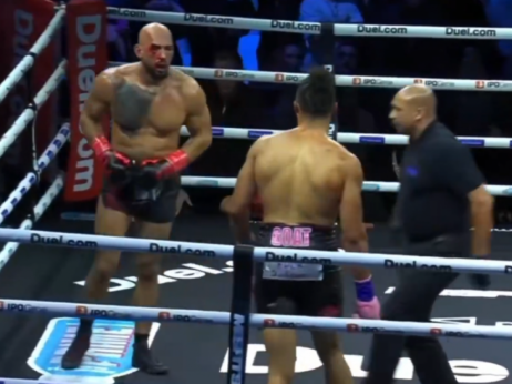 (VIDEO) Kontroverzni Endru Tejt doživeo pravi debakl u ringu: Razbio ga "influenser"!