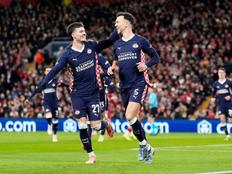 PSV stavio šampanjac da se hladi: Na pauzi ima plus 11!