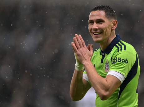 Duel srpskih reprezentativaca za kraj 17. kola Premijer lige: Lukićev Fulam dočekuje Milenkovićev Notingem