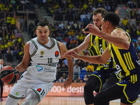 Panatinaikos oslabljen u Kaunasu: Slukas propušta Žalgiris zbog povrede kolena