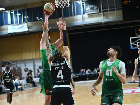 (UŽIVO) Krka - Partizan: U nastavku ništa novo, crno-beli u debelom minusu