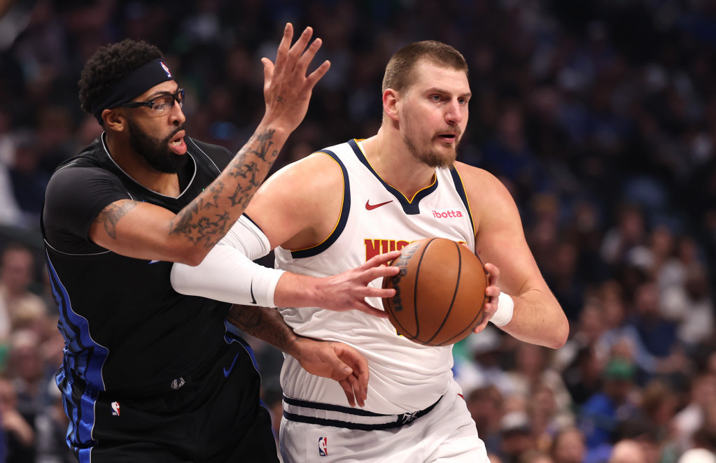 Nikola Jokić i Entoni Dejvis