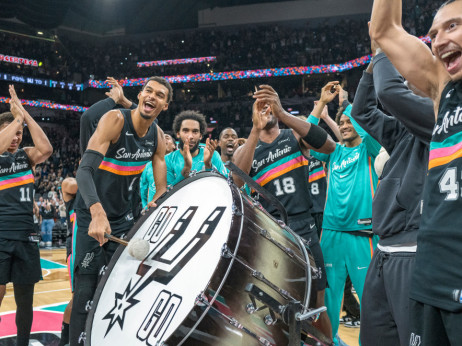 (VIDEO) Vembi i Sparsi razbili Oklahomu, pa otkrili novu tradiciju