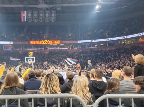 (VIDEO) Uprava napolje! Navijačima Partizana prekipelo u Areni