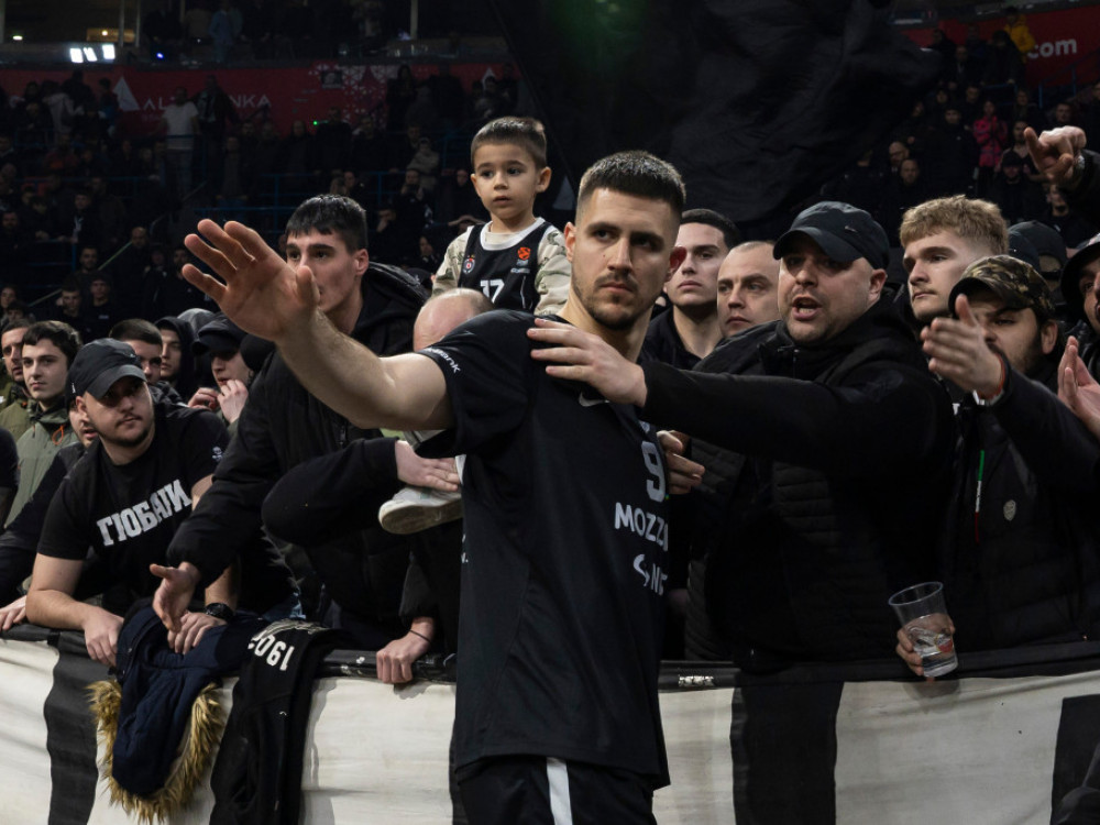 Vanja Marinković na meču sa Makabijem