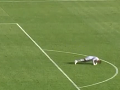 (VIDEO) Golman Sudana se srušio na terenu na Afričkom kupu nacija