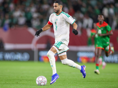 Obala Slonovače i Kamerun odigrali nerešeno u derbiju: Marez sa penala doneo pobedu Alžiru