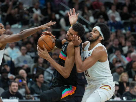 Džeret Alen zaustavio Vembija: Klivlend iznenadio San Antonio