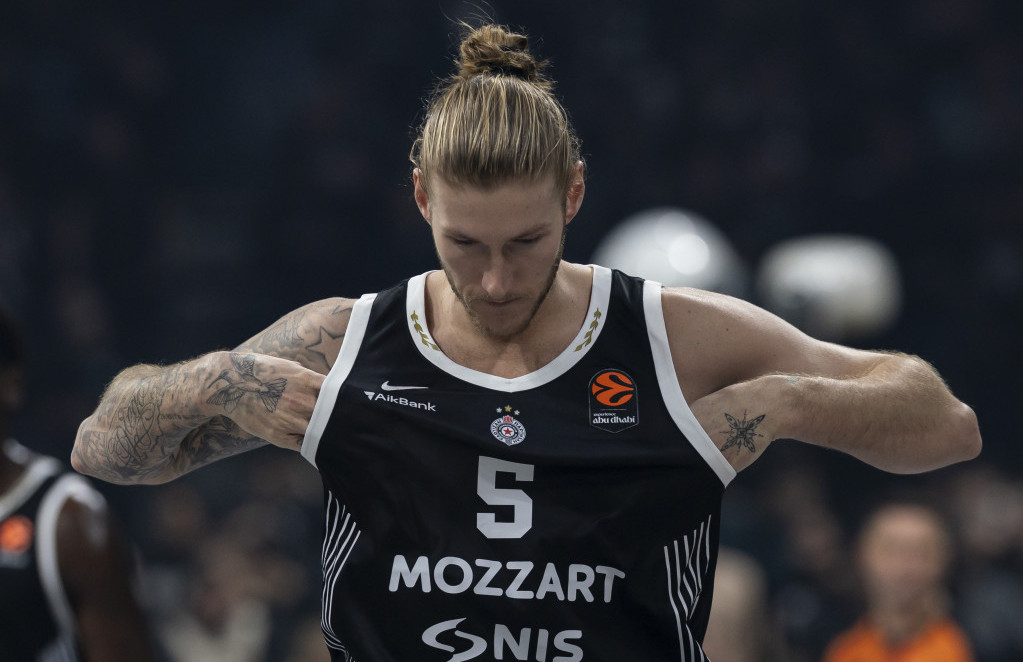 Dilan Osetkovski u dresu Partizana