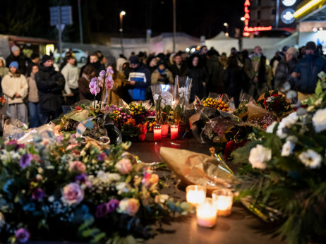 (FOTO) Život izgubilo najmanje 47 ljudi: UEFA izrazila saučešće porodicama stradalih u tragediji u Kran-Montani