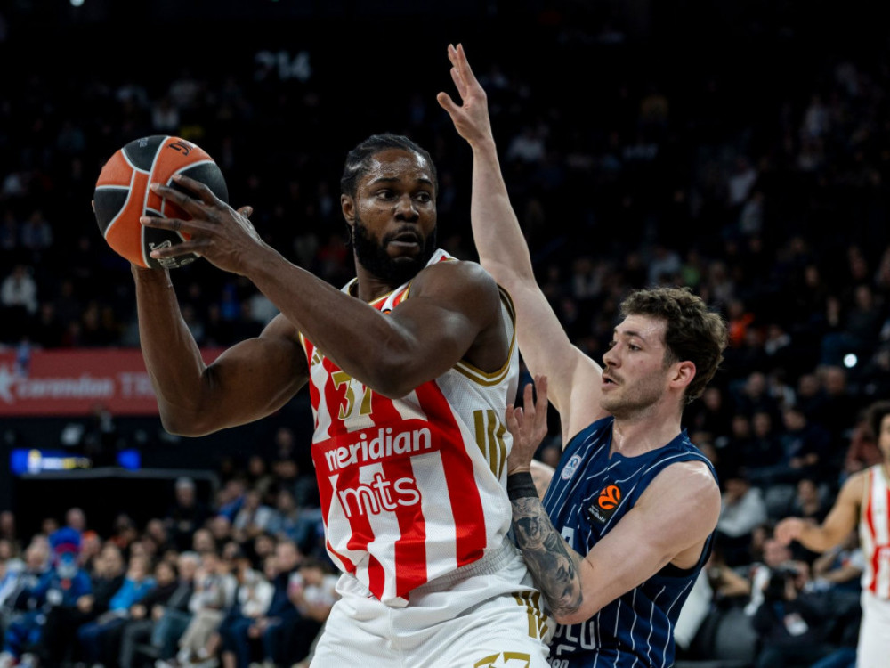 Semi Odželej na meču sa Efesom