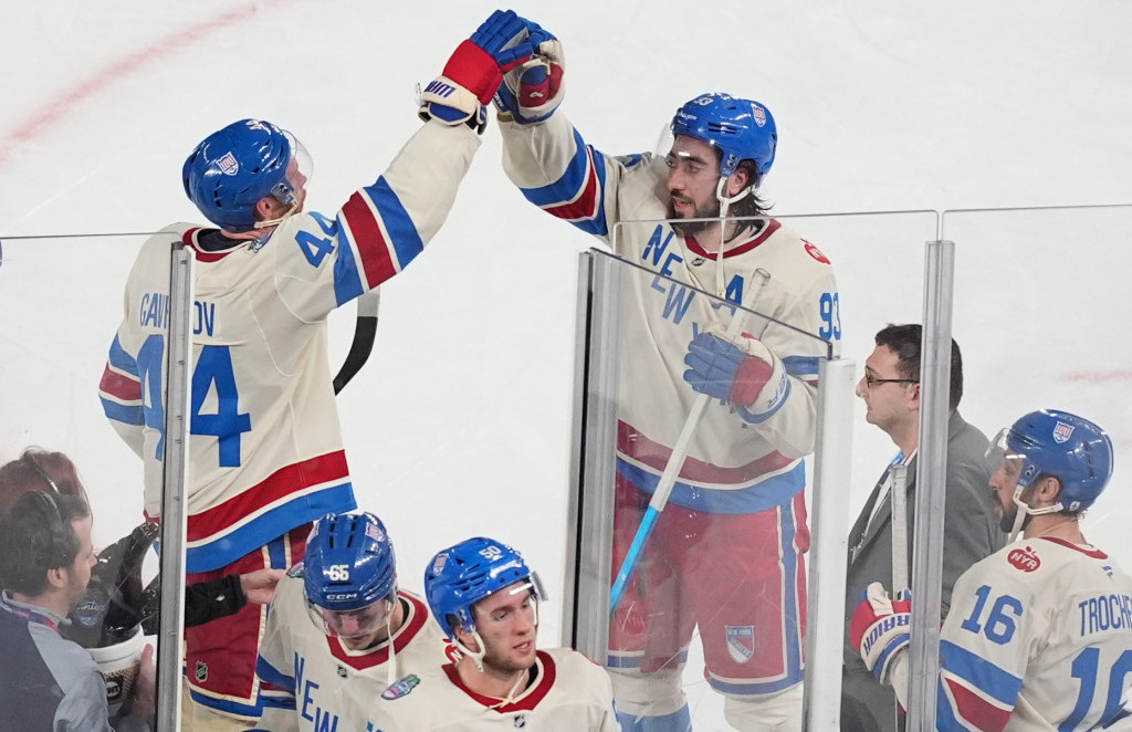 Rendžersi imaju šest pobeda na otvorenom, odnosno tri pobede u "Winter Classic" mečevima