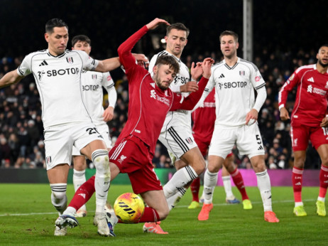 (VIDEO) Liverpul prerano krenuo sa slavljem: Fulam se vratio iz mrtvih i "potopio" šampiona u dramatičnoj završnici