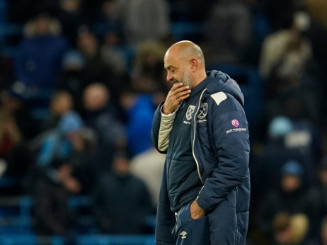 "Šumari" namerili da odseku nogare sa klupe bivšem šefu Nunu Espiritu Santu