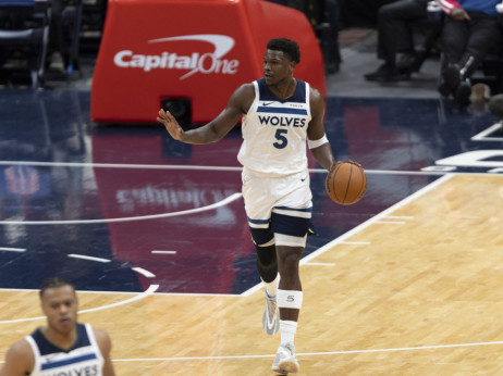 Večeras na Areni: Jović otputovao na revanš u Minesotu