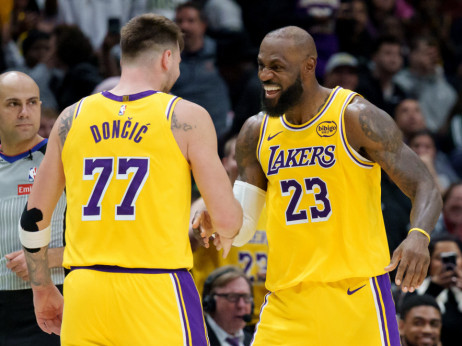 Luka i Lebron nezadrživi: Lejkersi nastavili niz u Nju Orleansu