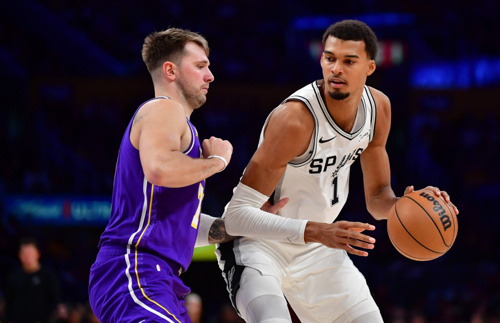 Luka Dončić i Viktor Vembanjama