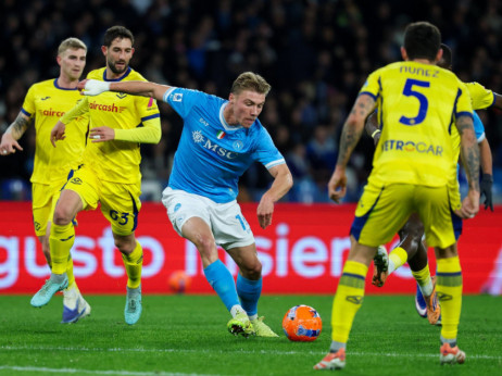 (VIDEO) Drama u Napulju i trijumf u Bolonji: Napoliju samo bod protiv Verone, Krstović vodio Atalantu do pobede