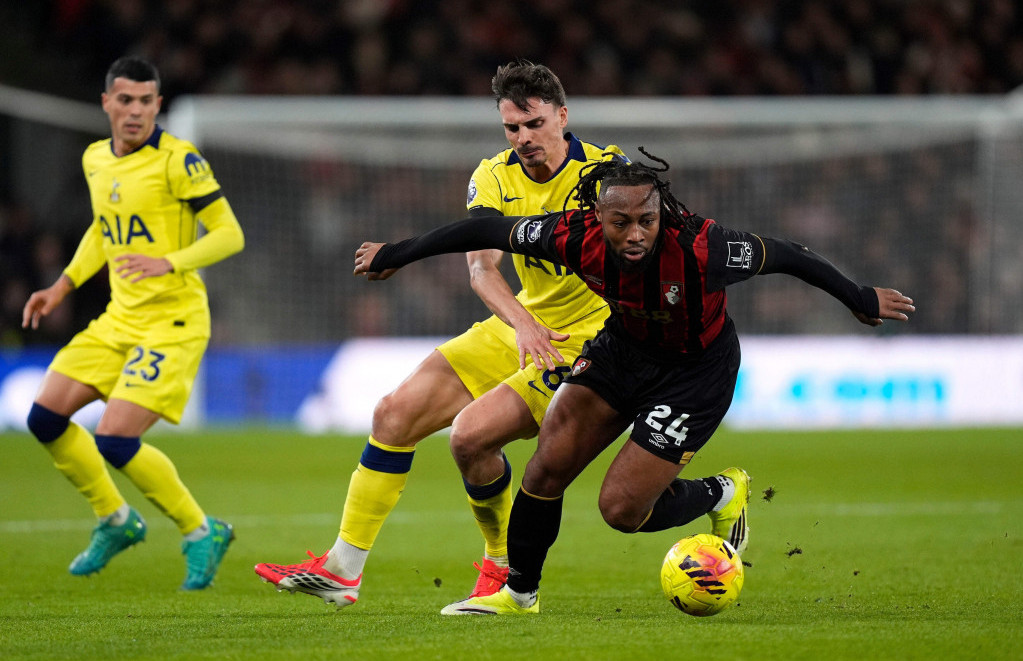 Antoan Semenjo igrao je ceo meč protiv Totenhema