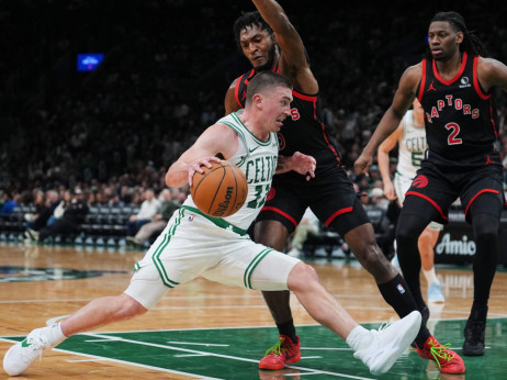 (VIDEO) Rajaković i Toronto nisu izdržali: Desetkovani Reptorsi pali u Bostonu