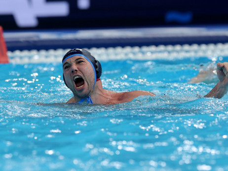 Srbija jedva "sasekla" Lale: Mandić i VAR spasili Delfine velike bruke!