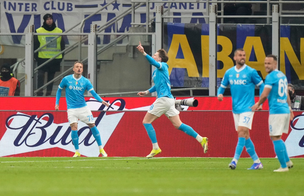 Skot Mektomini junak remija Napolija