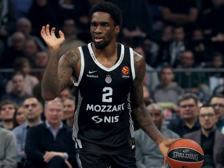 Novi šok za Partizan: Šejk Milton polomio ruku