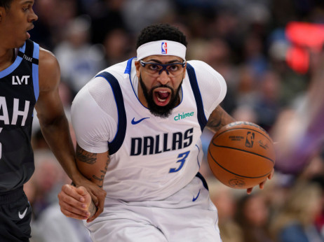 Entoni Dejvis ne ide na oparaciju, pauza šest nedelja