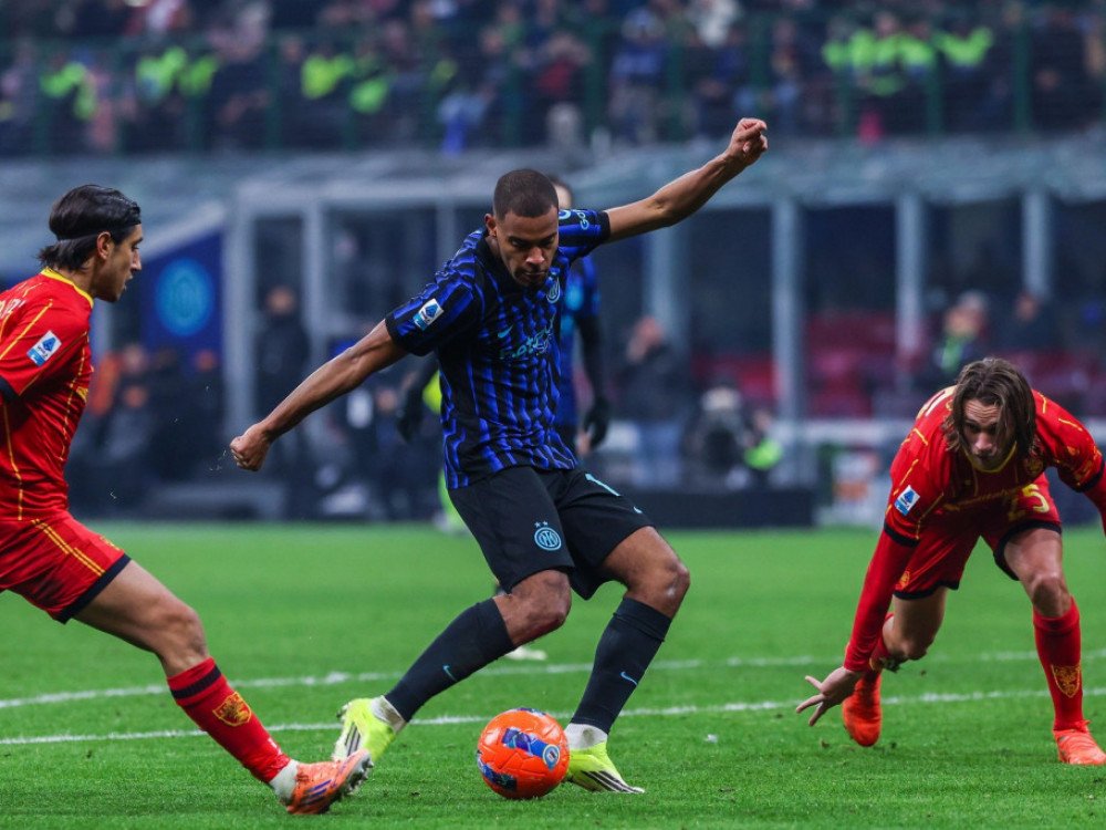 Fudbaleri Intera i Leća u duelu