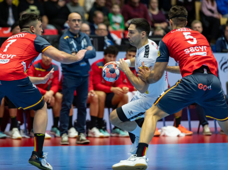 (UŽIVO) Srbija – Španija (15:19) : Poluvreme, mnogo grešaka naših momaka, Španija ima osetnu prednost