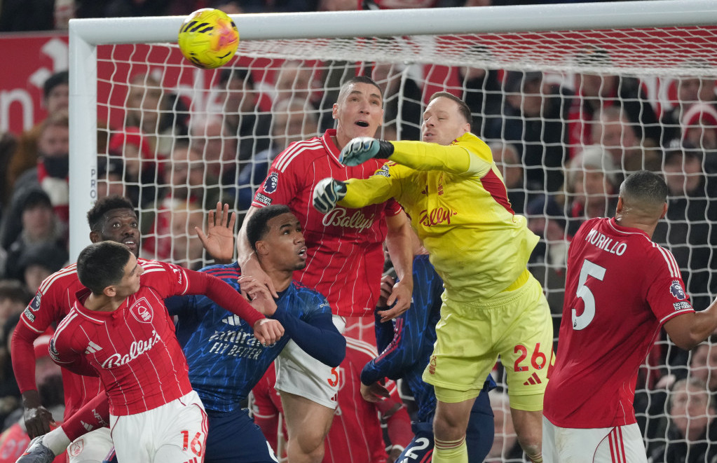 Mats Sels sjajno brani protiv Arsenala