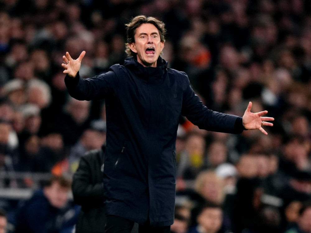 Tomasu Franku "vruće pod nogama" na klupiu "pevaca"