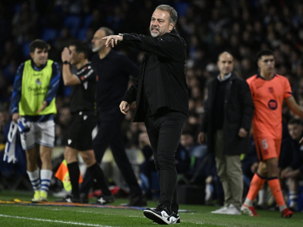 Hansi Flik, trener Barselone, kivan na sudije