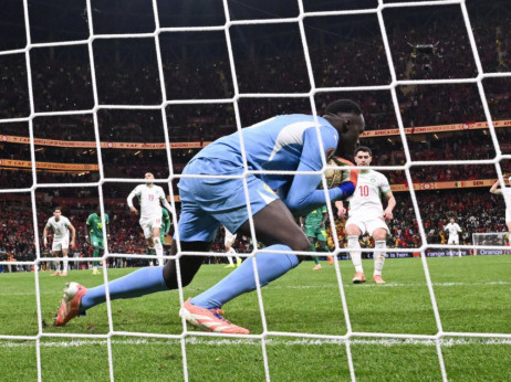 (VIDEO) Eduard Mendi šokiran spekulacijama o penalu Dijaza: Naravno da nije bilo dogovora