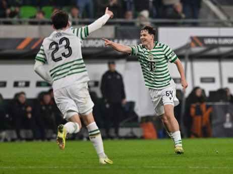 Aleks Tot zadužio dres, Bornmut oborio rekord Mađarske