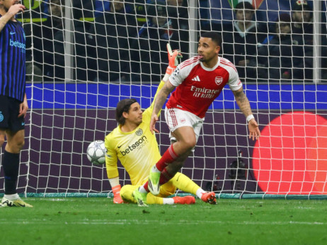 (UŽIVO, VIDEO) UEFA Liga šampiona, sedmo kolo: Arsenal ponovo ima prednost, dva gola Žezusa, počelo drugo poluvreme
