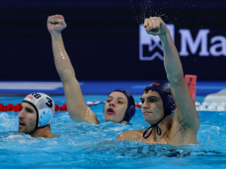 Srbija dobila ćušku usred Arene! Rasterećeni Crnogorci kaznili opuštanje polufinaliste