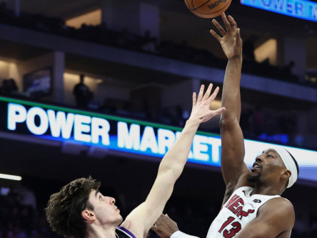 Majami razigran u Kaliforniji: Adebajo vodio do pobede protiv Sakrementa, Jović skroman