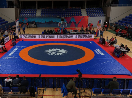 Ženska rvačka reprezentacija Srbije priprema se u Kanjiži za EP za mlađe seniorke