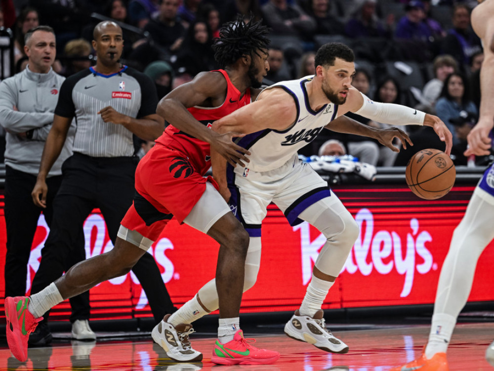 Košarkaši Toronta i Sakramenta, na meču NBA