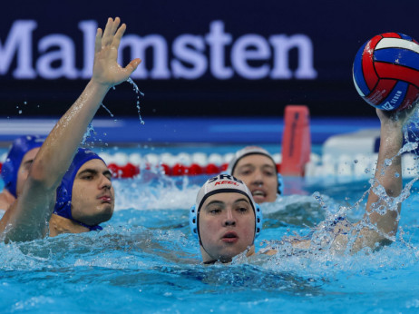 (UŽIVO, FOTO, VIDEO) Srbija - Italija (2/4): Velika bitka za finale, Delfini u obećavajućem plusu