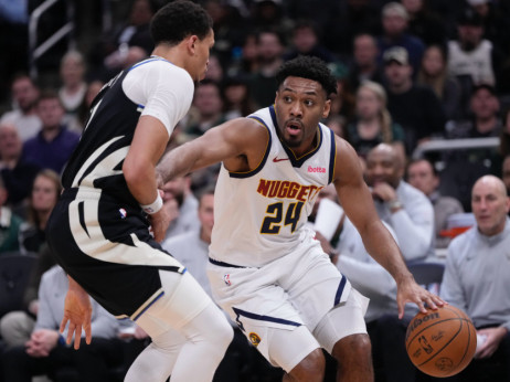 (VIDEO) Sa rezervistima do velike pobede: Denver pokazao karakter i slavio u gostima protiv Milvokija