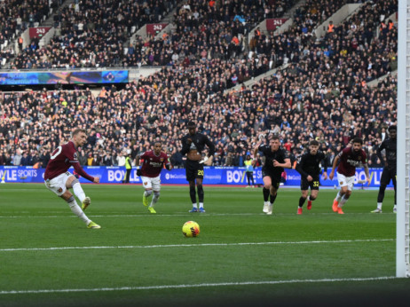 (VIDEO) Sunce obasjalo londonski stadion: Vest Hem blistao protiv Sanderlenda
