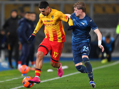 Leće i Lacio mučili i loptu i publiku